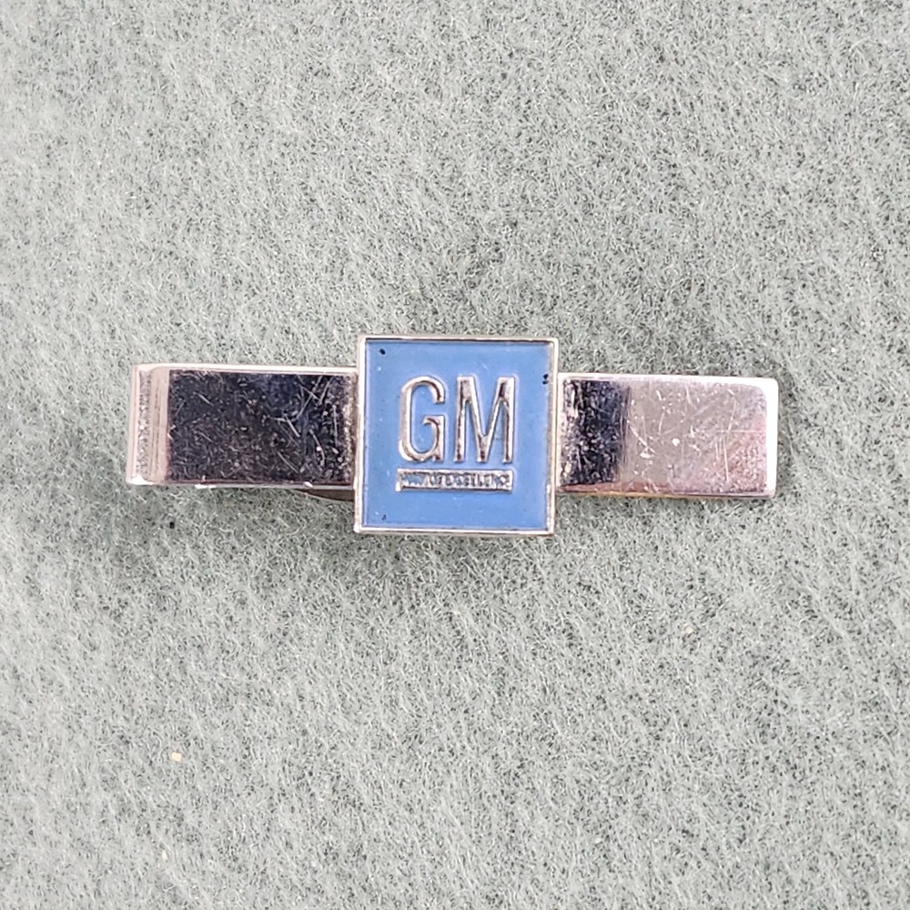 Collectible GM General Motors Logo Automotive Tie Clip VINTAGE 60's 70's